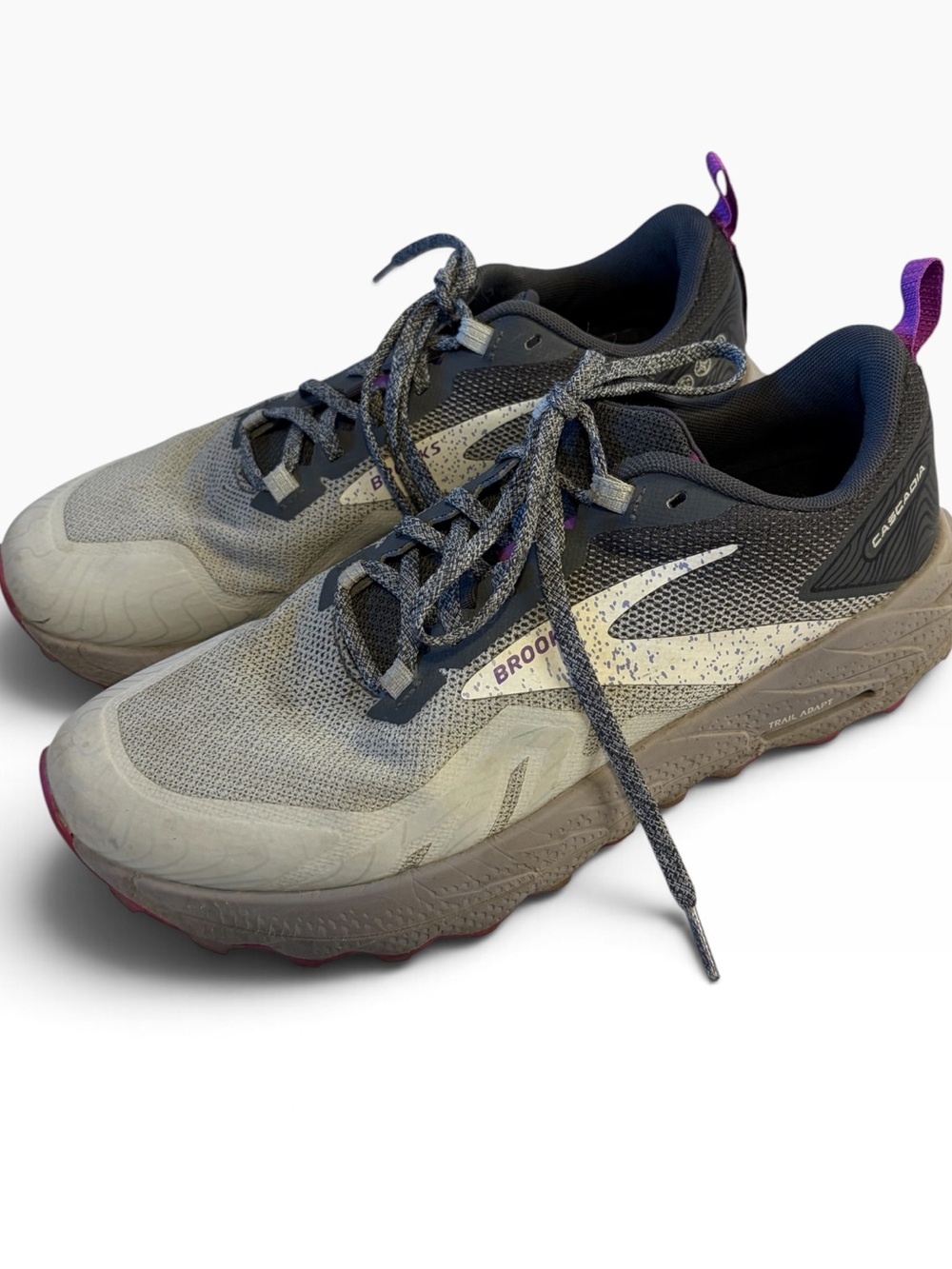 Brooks Cascadia 17 Women’s Size 10 B Trail Running Shoes Gray Purple